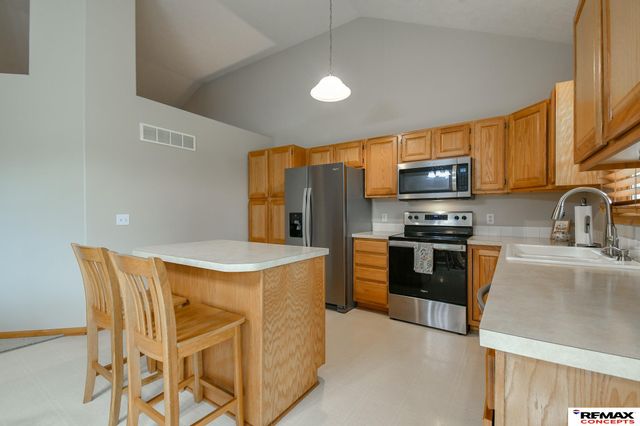 7734 S 34th Street, Lincoln, NE 68516