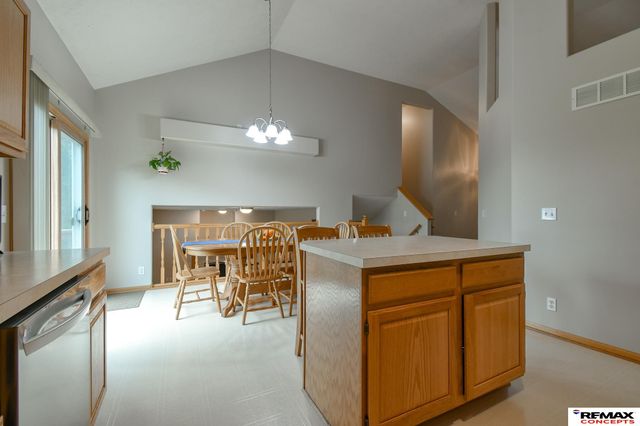 7734 S 34th Street, Lincoln, NE 68516