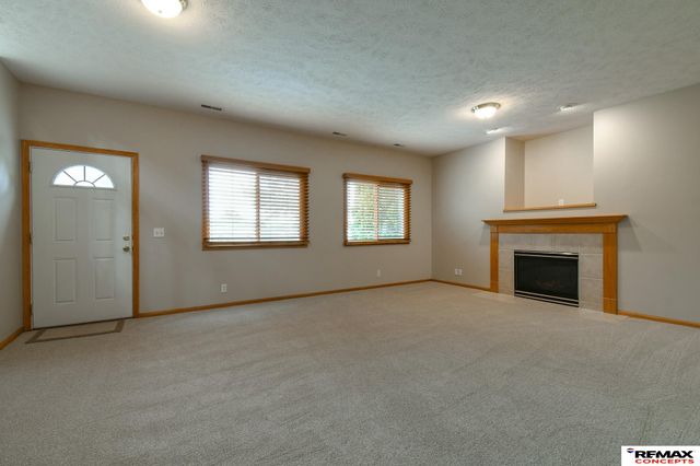 7734 S 34th Street, Lincoln, NE 68516