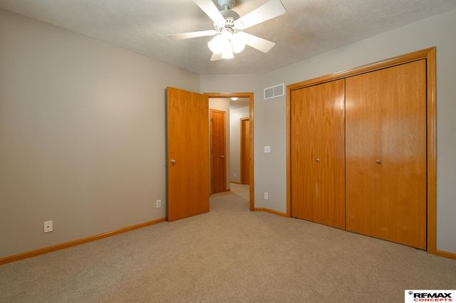7734 S 34th Street, Lincoln, NE 68516