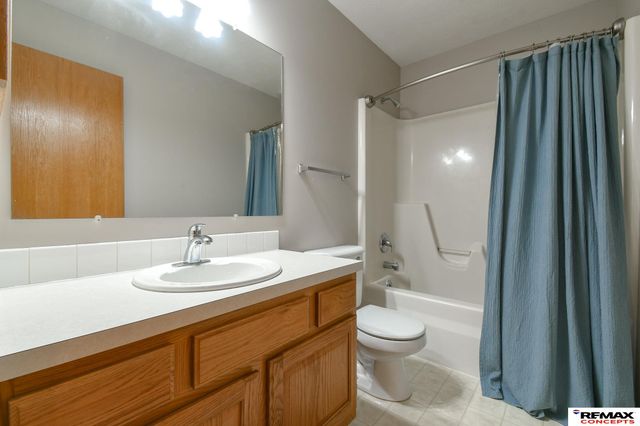 7734 S 34th Street, Lincoln, NE 68516