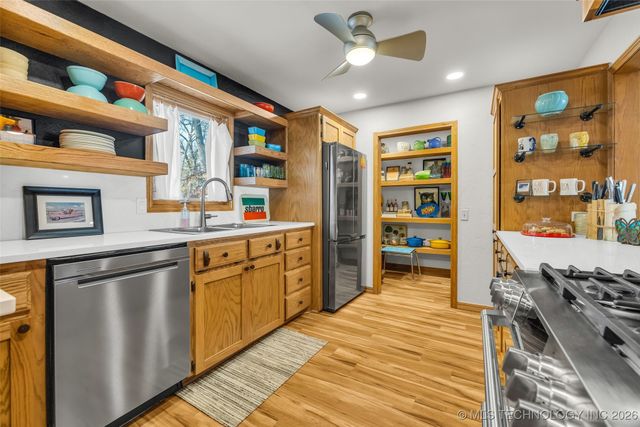 36632 S Cliff Crest Drive, Vinita, OK 74301