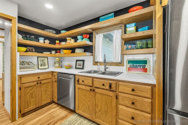 36632 S Cliff Crest Drive, Vinita, OK 74301