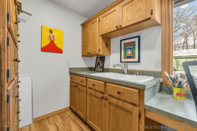 36632 S Cliff Crest Drive, Vinita, OK 74301