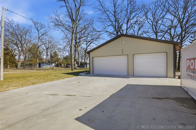 36632 S Cliff Crest Drive, Vinita, OK 74301