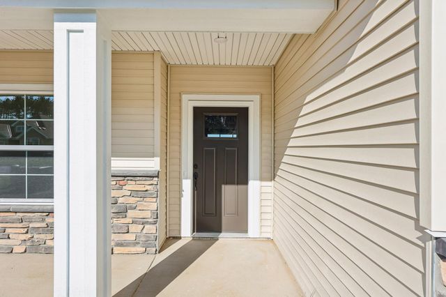 1423 Victory Lane NE, Isanti, MN 55040
