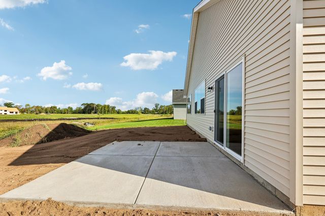 1423 Victory Lane NE, Isanti, MN 55040