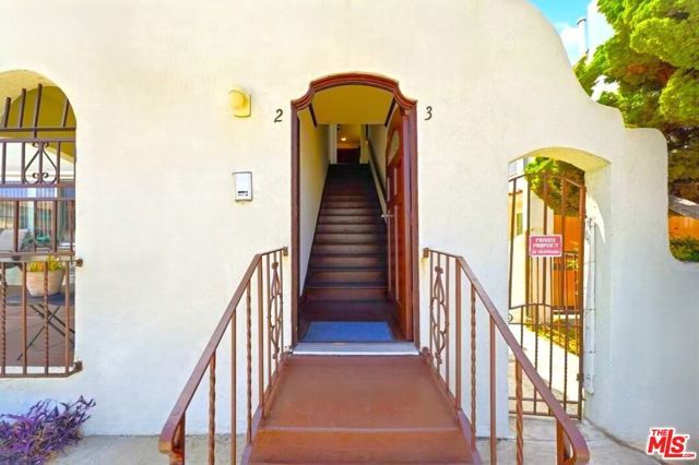 2025 3rd Avenue, Los Angeles, CA 90018