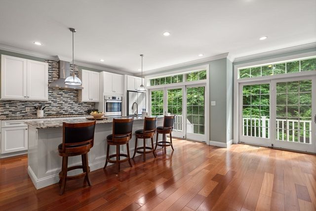 24 Wayside Inn Rd, Framingham, MA 01701