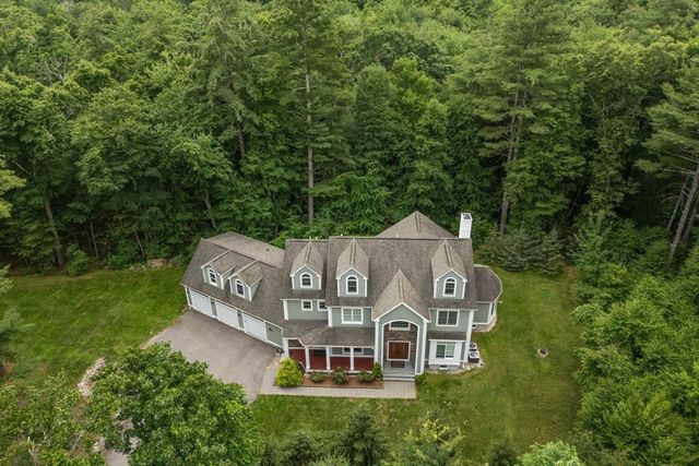 24 Wayside Inn Rd, Framingham, MA 01701