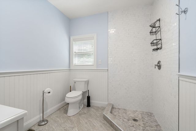 24 Wayside Inn Rd, Framingham, MA 01701