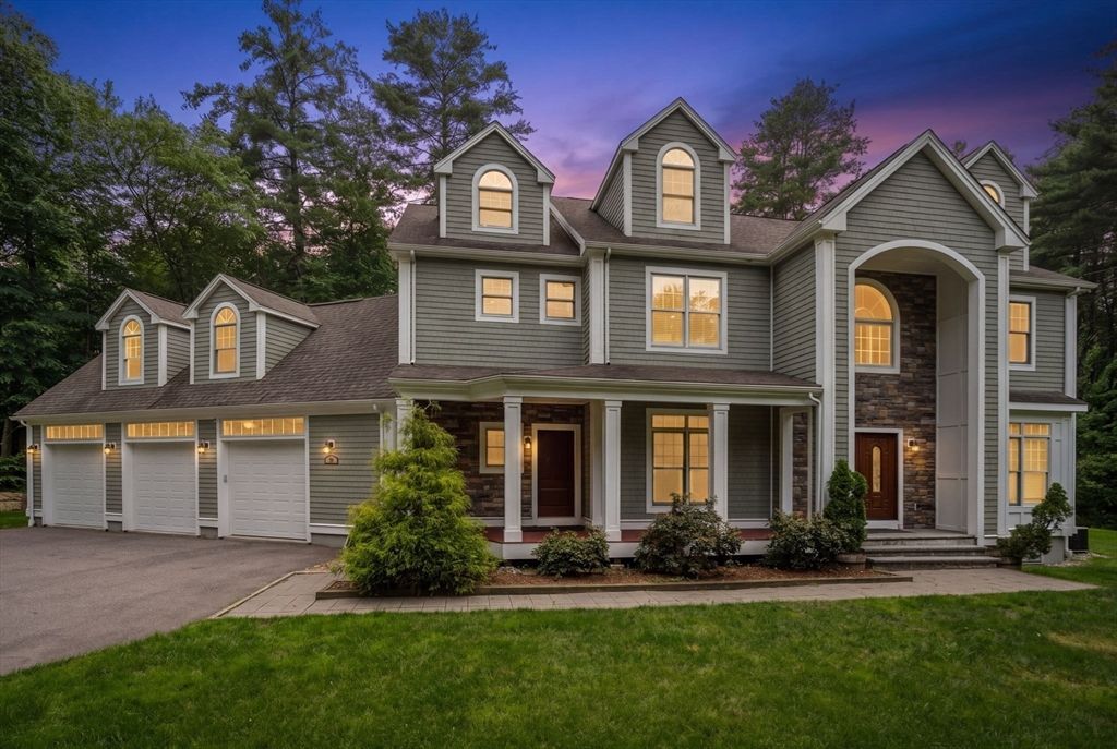 24 Wayside Inn Rd, Framingham, MA 01701