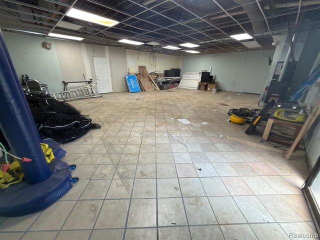 4805 W Vernor Highway, Detroit, MI 48209