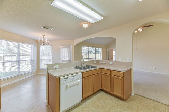 5329 Morgan Oak Drive, Alvin, TX 77511