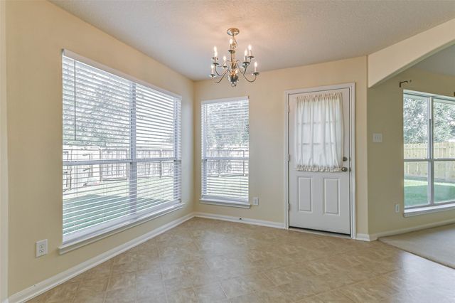 5329 Morgan Oak Drive, Alvin, TX 77511