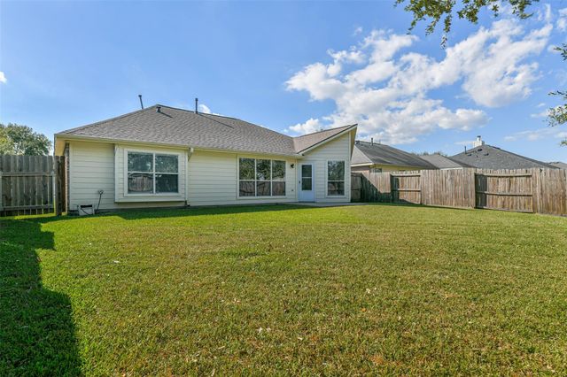 5329 Morgan Oak Drive, Alvin, TX 77511