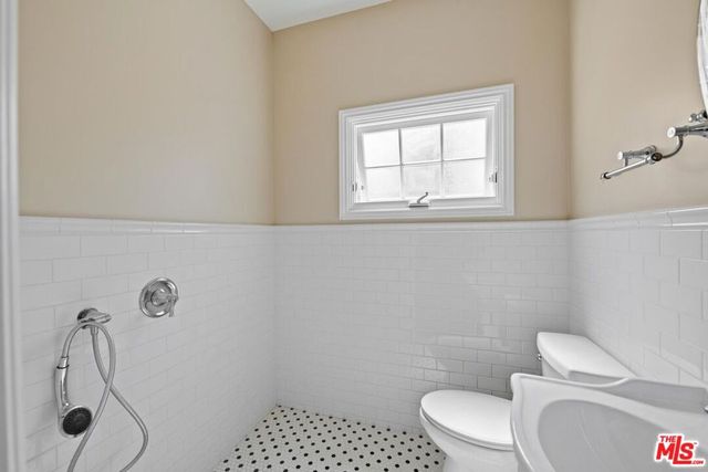 1238 S Bonnie Brae Street, Los Angeles, CA 90006