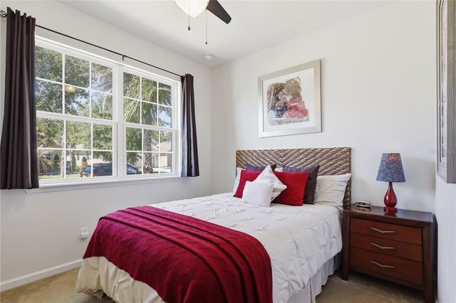 124 S HUMMINGBIRD PLACE, Palm Coast, FL 32164