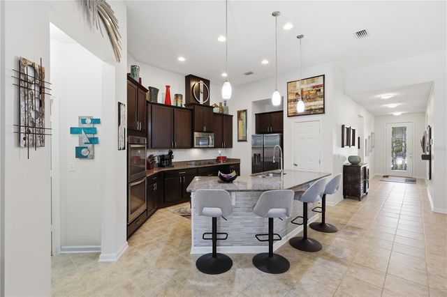 124 S HUMMINGBIRD PLACE, Palm Coast, FL 32164