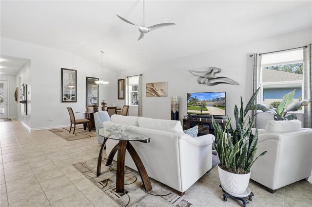 124 S HUMMINGBIRD PLACE, Palm Coast, FL 32164