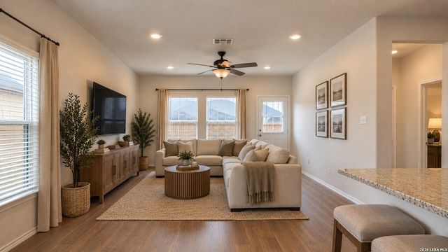 2924 PANTHER SPG, New Braunfels, TX 78130