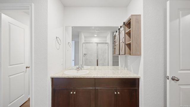 2924 PANTHER SPG, New Braunfels, TX 78130