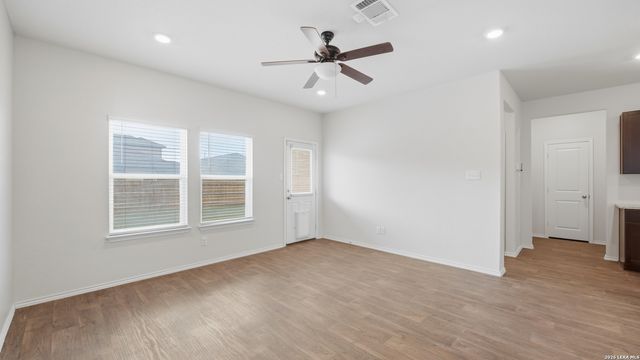 2924 PANTHER SPG, New Braunfels, TX 78130