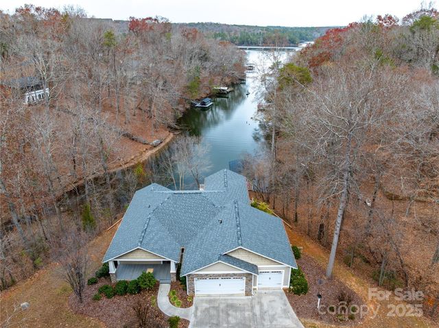 46827 Tall Whit Road, New London, NC 28127