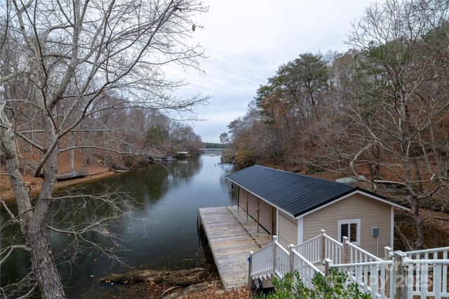 46827 Tall Whit Road, New London, NC 28127