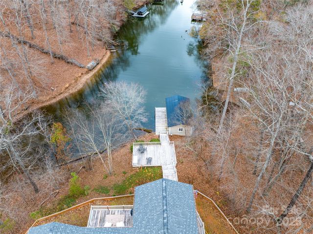 46827 Tall Whit Road, New London, NC 28127