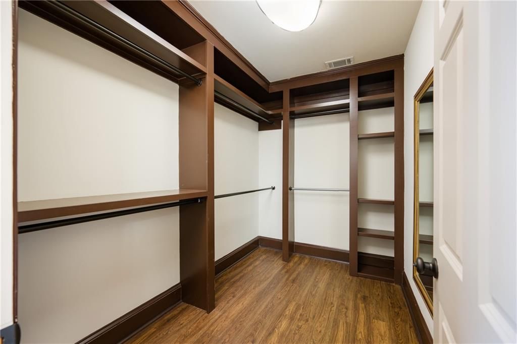 Image 60 of property listing at 2760 Sugarloaf Club Drive, Duluth, GA 30097