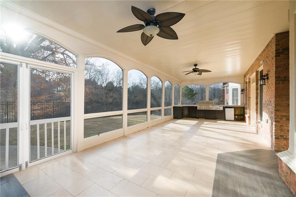 Image 61 of property listing at 2760 Sugarloaf Club Drive, Duluth, GA 30097