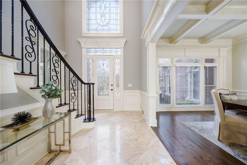 Image 9 of property listing at 2760 Sugarloaf Club Drive, Duluth, GA 30097