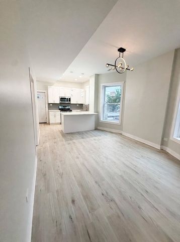 6039 S Eberhart Avenue 1, Chicago, IL 60637