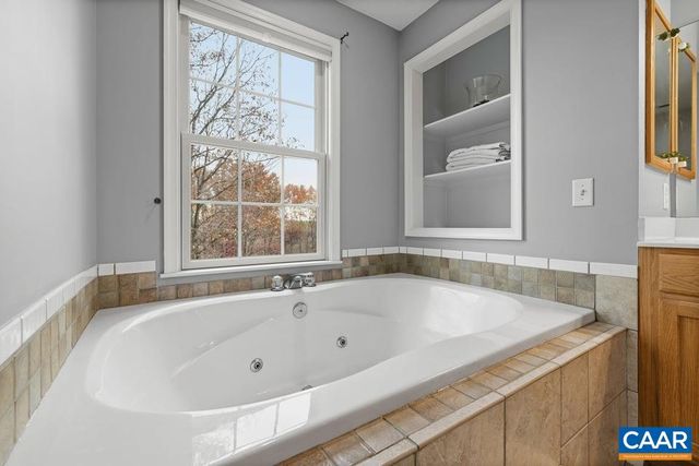 2615 DUCKS LAKE RIDGE RD, Scottsville, VA 24590