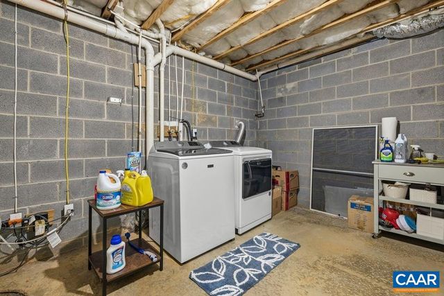 2615 DUCKS LAKE RIDGE RD, Scottsville, VA 24590