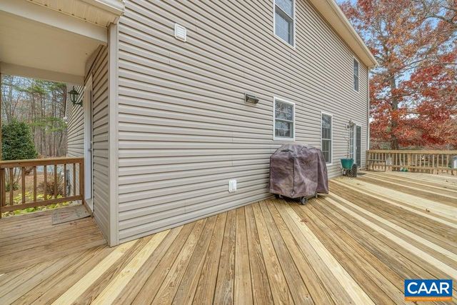 2615 DUCKS LAKE RIDGE RD, Scottsville, VA 24590