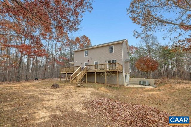 2615 DUCKS LAKE RIDGE RD, Scottsville, VA 24590