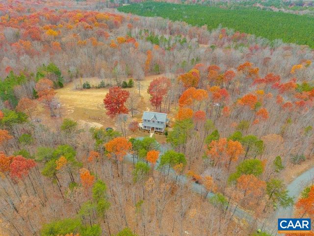 2615 DUCKS LAKE RIDGE RD, Scottsville, VA 24590