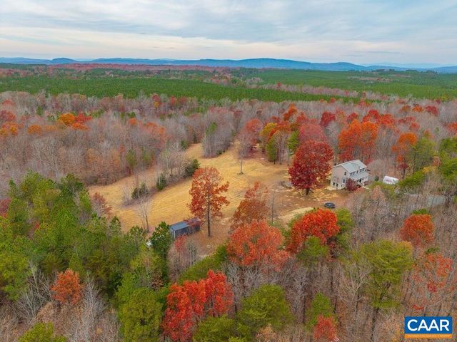 2615 DUCKS LAKE RIDGE RD, Scottsville, VA 24590