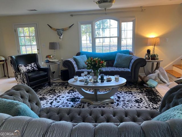 919 Arnold Bottoms Road, Comer, GA 30629