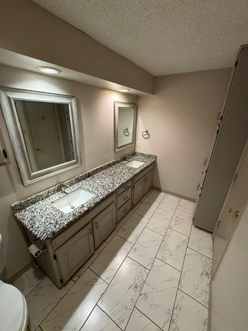 1432 Palmnold Circle W, Fort Worth, TX 76120