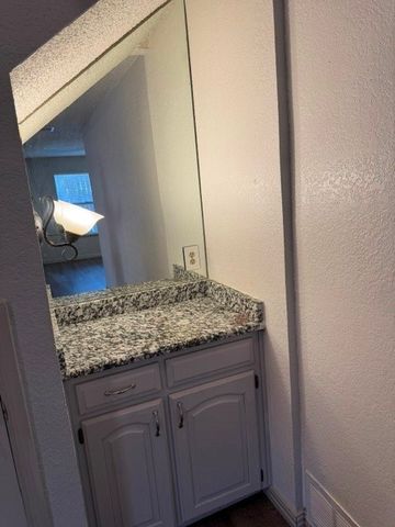1432 Palmnold Circle W, Fort Worth, TX 76120