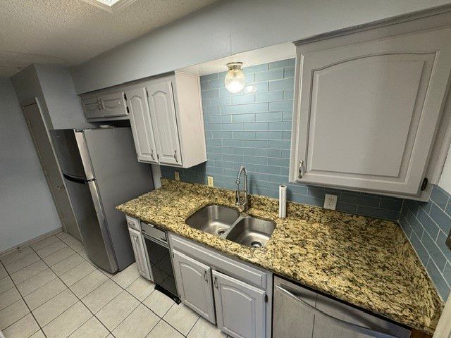 1432 Palmnold Circle W, Fort Worth, TX 76120