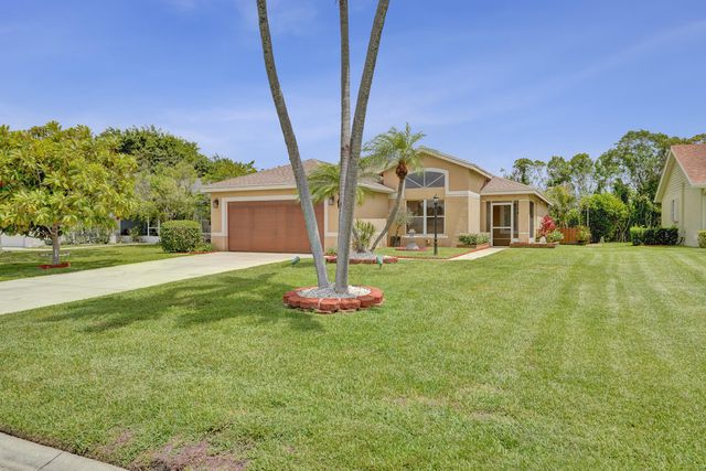 6817 Barnwell Drive, Boynton Beach, FL 33437