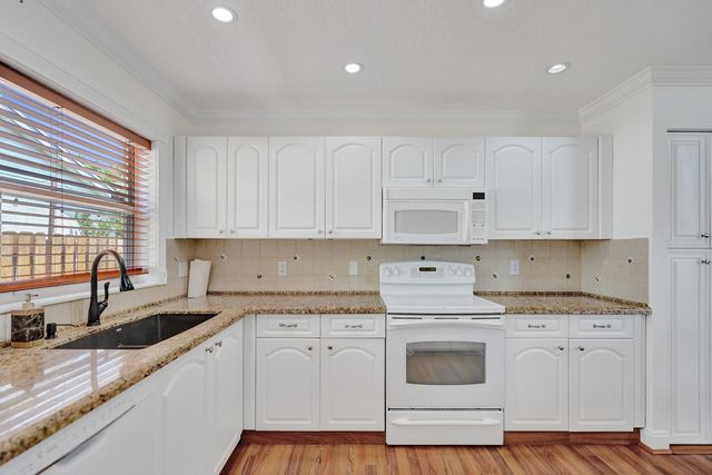 6817 Barnwell Drive, Boynton Beach, FL 33437