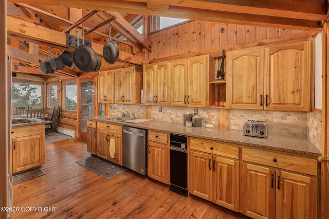 6770 W Leckwold Drive, Wasilla, AK 99623