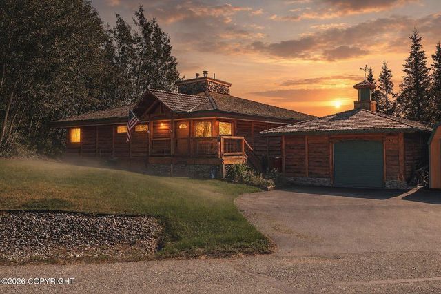6770 W Leckwold Drive, Wasilla, AK 99623