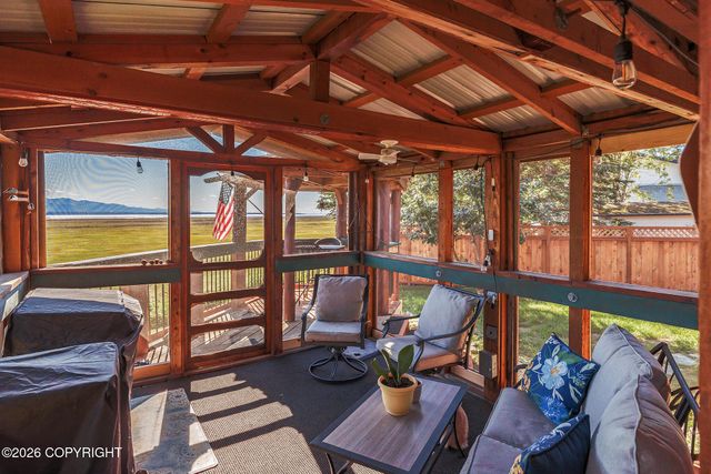 6770 W Leckwold Drive, Wasilla, AK 99623