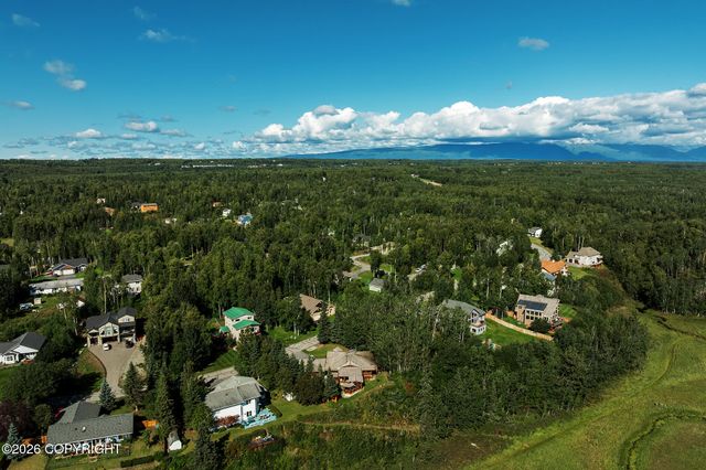 6770 W Leckwold Drive, Wasilla, AK 99623